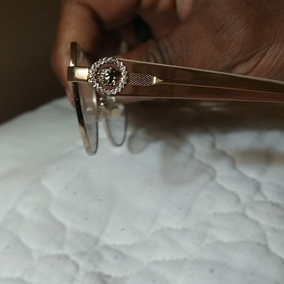 Glasses - Picture 3 of 3